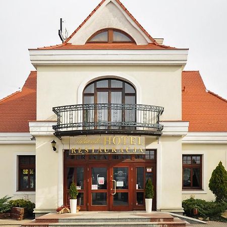 Hotel Palacyk Konin Екстер'єр фото