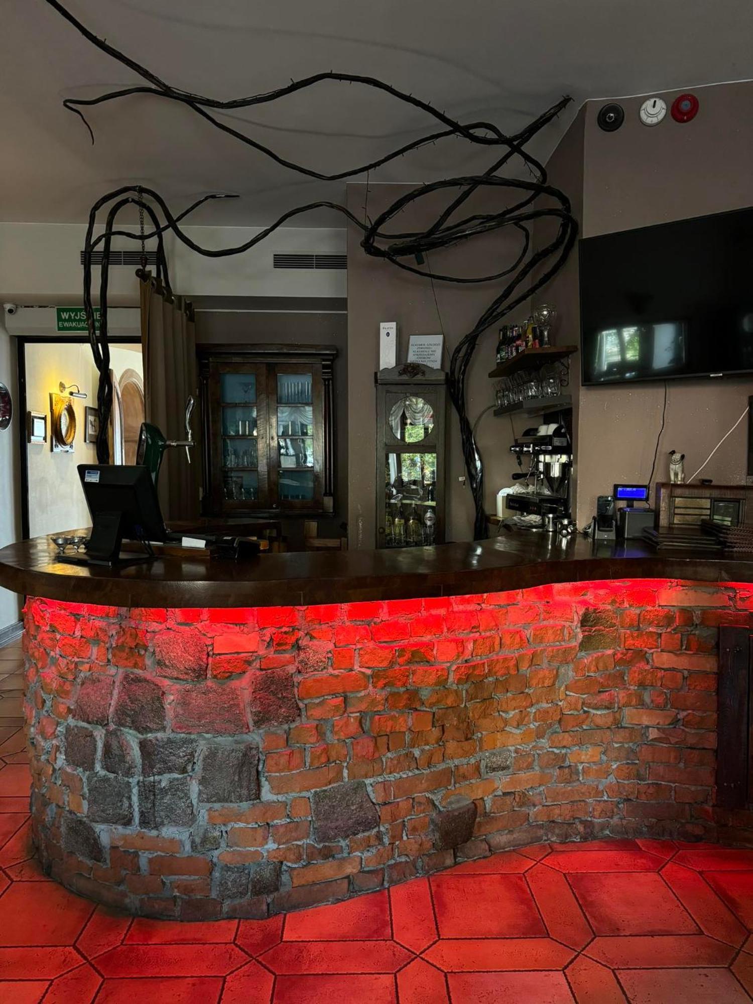 Hotel Palacyk Konin Екстер'єр фото